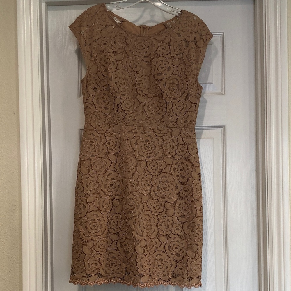 Black Swan Women's Lace Sheath Dress